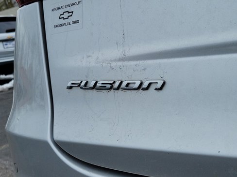 Used 2019 Ford Fusion SE image 6