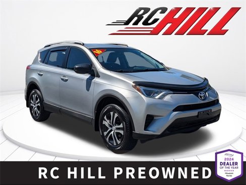 Used 2016 Toyota RAV4 LE image 1