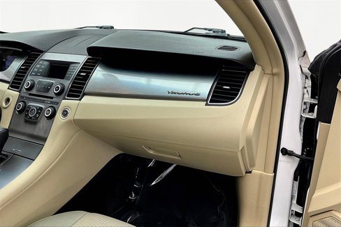 Used 2016 Ford Taurus SEL image 17