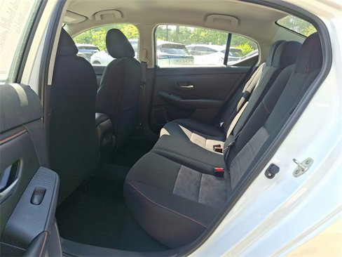 New 2025 Nissan Sentra SR w/ Trunk Package image 5