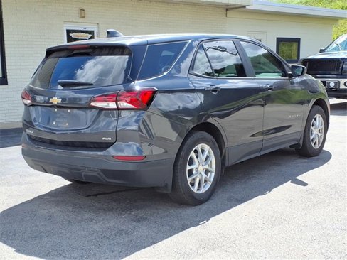 Used 2022 Chevrolet Equinox LS w/ Driver Confidence II Package image 6