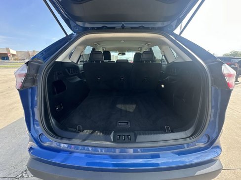 Used 2020 Ford Edge SEL image 25