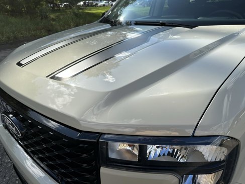 New 2025 Ford Maverick XLT image 9
