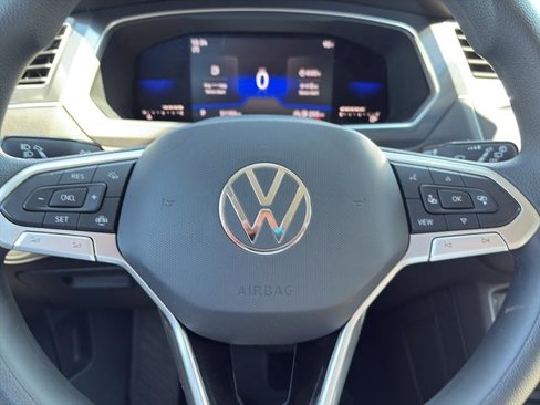 Used 2022 Volkswagen Tiguan S image 16