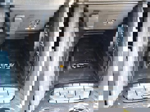 New 2025 Chevrolet TrailBlazer RS w/ Convenience Package image 19