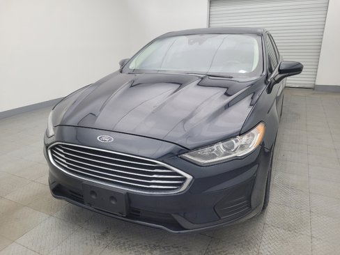 Used 2020 Ford Fusion SE image 15