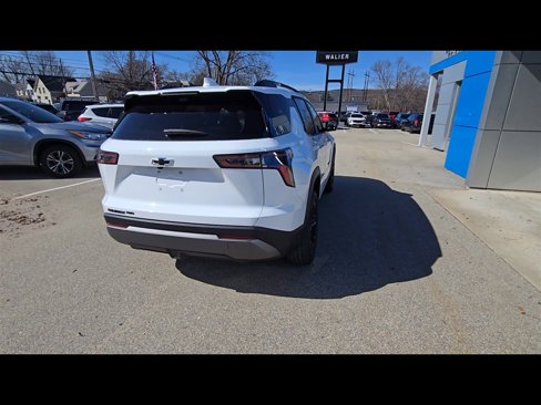 New 2025 Chevrolet Equinox LT w/ Safety and Technology Package image 8