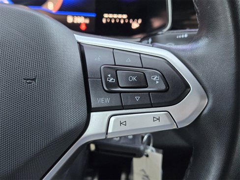 Used 2025 Volkswagen Jetta Sport image 28