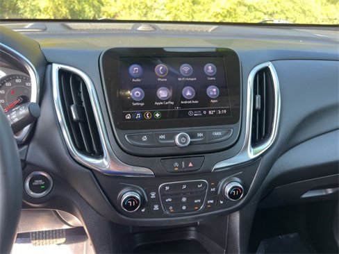 Used 2024 Chevrolet Equinox LT image 11