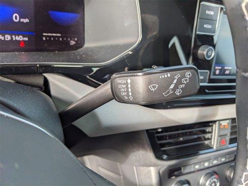 Certified 2022 Volkswagen Taos S image 30