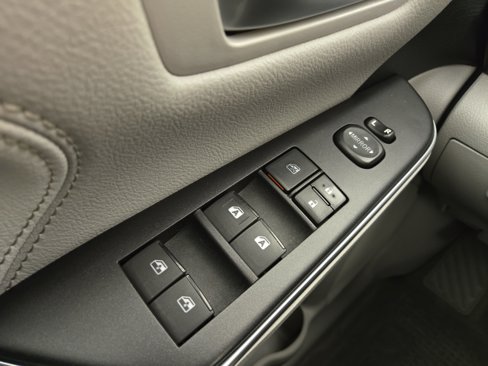 Used 2017 Toyota Camry XLE image 31