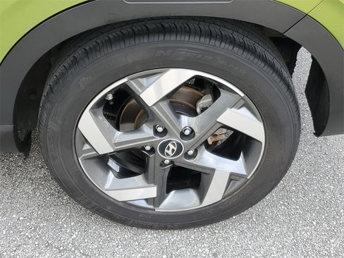 Certified 2023 Hyundai Venue SEL image 5