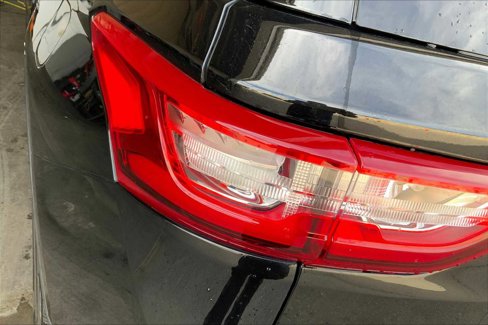 Used 2020 Chevrolet Traverse LS image 27
