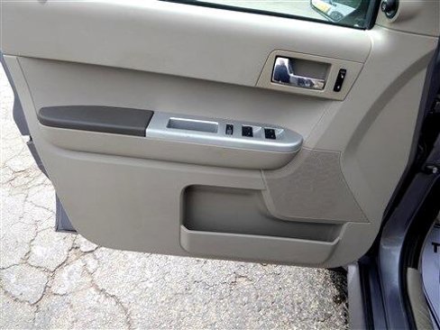 Used 2008 Mercury Mariner 4WD V6 image 9