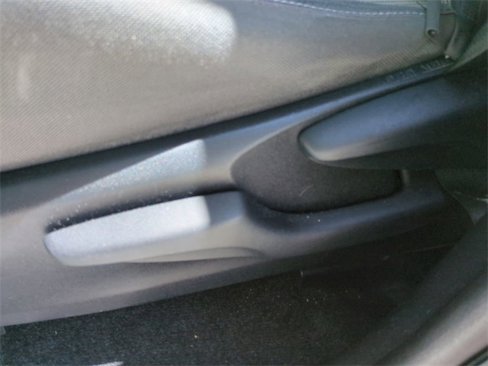 Used 2013 Toyota RAV4 XLE image 21