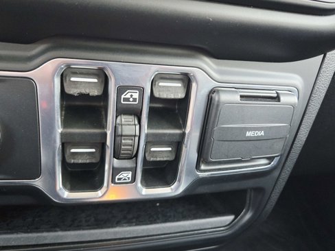 Used 2021 Jeep Wrangler Unlimited Sport image 34