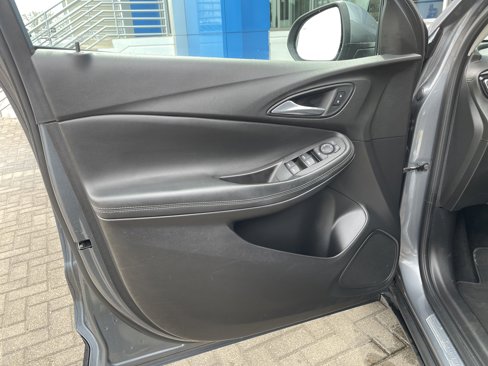 Used 2021 Buick Encore GX Select image 14