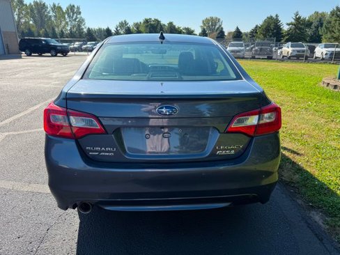 Used 2017 Subaru Legacy 2.5i Limited image 2