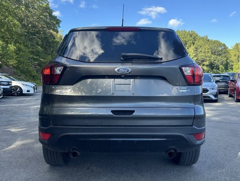 Used 2019 Ford Escape SE image 9