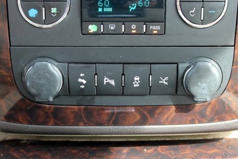 Used 2014 GMC Yukon XL Denali image 21