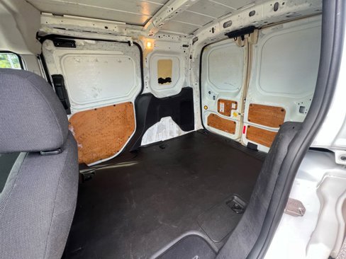 Used 2016 Ford Transit Connect XLT image 14