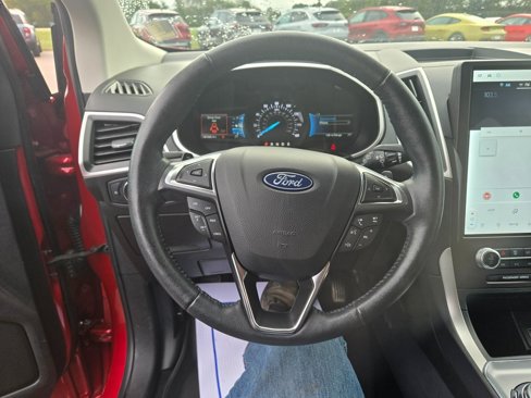 Used 2021 Ford Edge SEL w/ Convenience Package image 10
