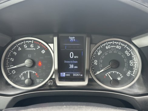 Used 2022 Toyota Tacoma SR5 image 39