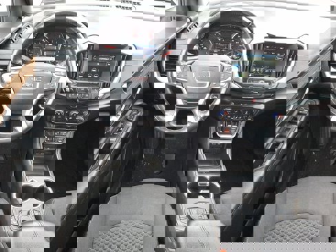 Used 2019 GMC Terrain SLE w/ Driver Convenience Package image 12