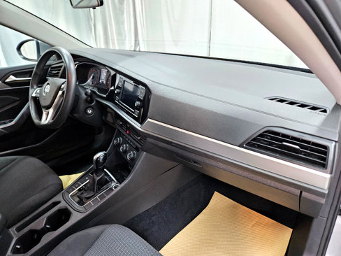 Used 2021 Volkswagen Jetta S image 18