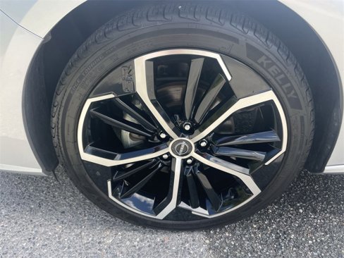 Used 2024 Nissan Altima 2.5 SR image 10