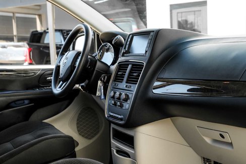 Used 2019 Dodge Grand Caravan SE image 20