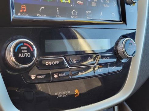Used 2018 Nissan Murano S image 26