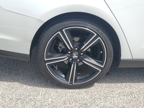 Used 2023 Honda Accord Sport image 11