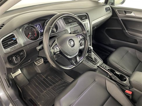 Used 2017 Volkswagen Golf Alltrack SE image 5