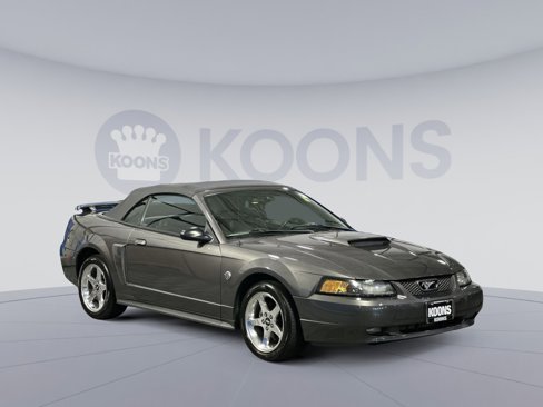 Used 2004 Ford Mustang GT image 10