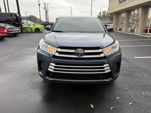 Used 2019 Toyota Highlander LE image 2