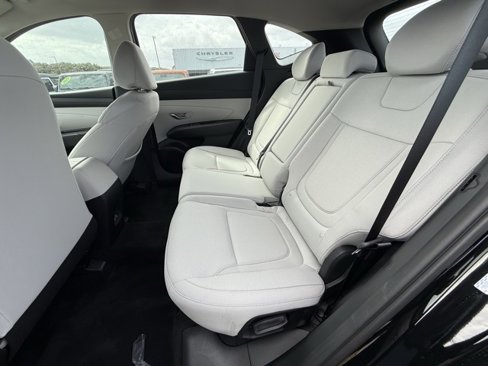 Used 2025 Hyundai Tucson SE image 9