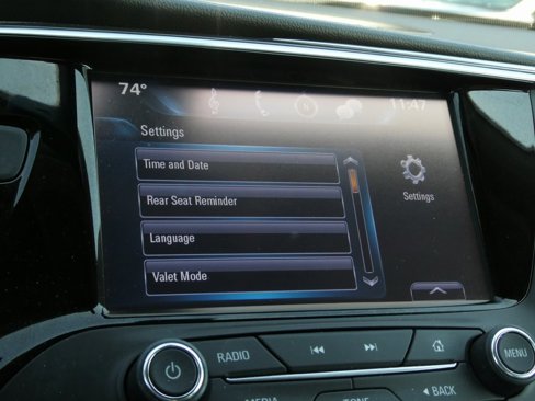Used 2019 Buick Envision Essence image 38