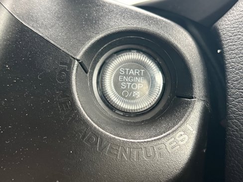 Used 2023 Jeep Renegade Latitude w/ Sun/Sound Group image 13