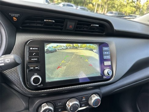 Used 2024 Nissan Kicks SV image 17