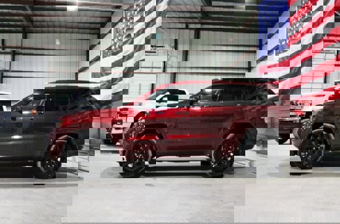 Used 2021 Jeep Grand Cherokee Laredo X image 5