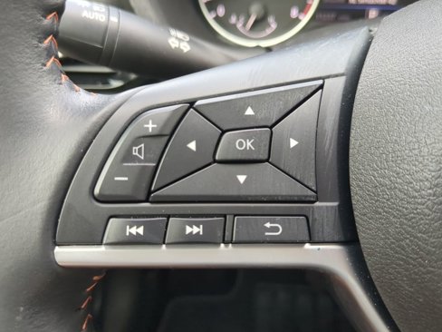 Used 2024 Nissan Sentra SR w/ Trunk Package image 10