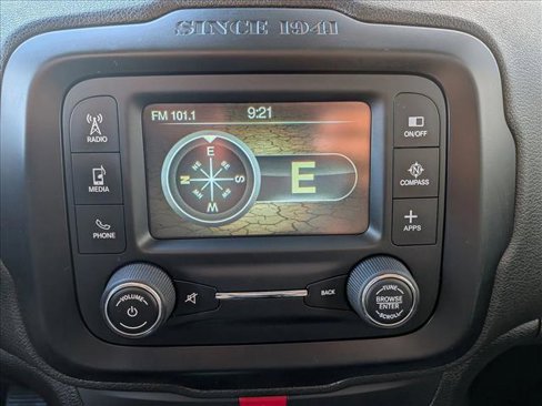 Used 2017 Jeep Renegade Altitude image 13