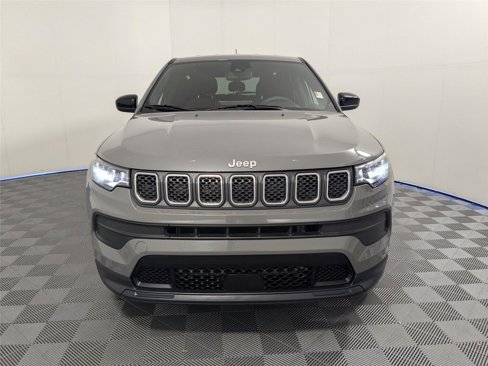 Used 2023 Jeep Compass Sport image 20