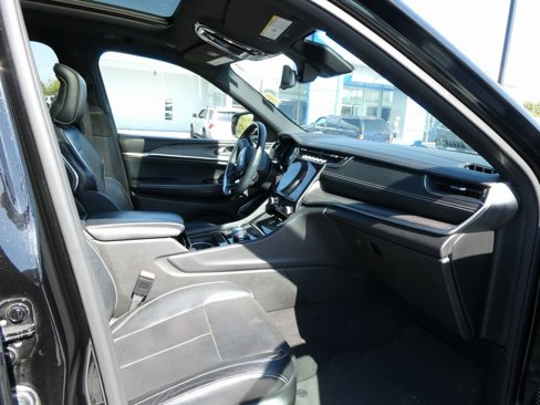 Used 2021 Jeep Grand Cherokee L Overland w/ Luxury Tech Group IV image 15
