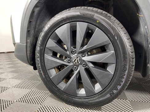 Used 2022 Volkswagen Taos S image 12