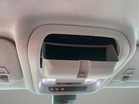 Used 2020 GMC Terrain SLE image 27
