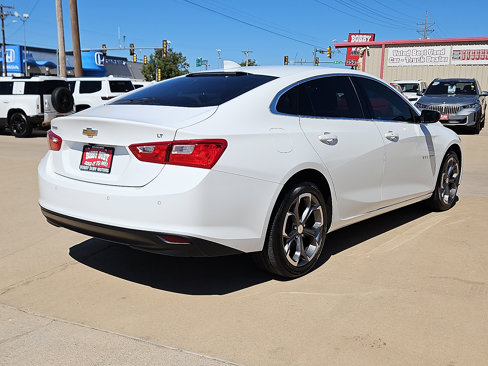 Used 2024 Chevrolet Malibu LT image 3