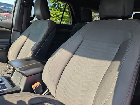 Used 2020 Ford Explorer XLT image 21