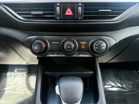 Used 2023 Kia Forte LXS w/ LXS Technology Package image 22